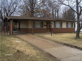 625 Paddock Dr, Florissant, MO 63033