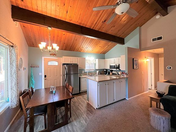 4th image of 22365 Pine Dr