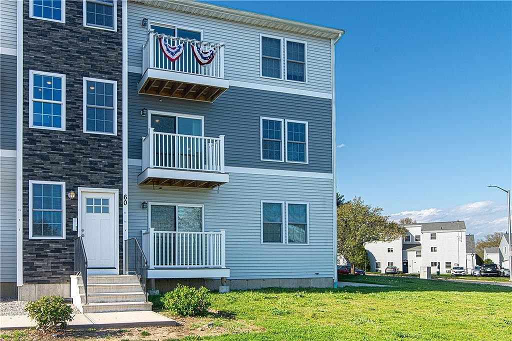 60 Village Grn N Unit 10, Riverside, RI 02915 | Zillow