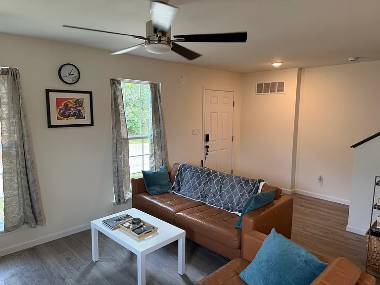 435 Sunset Hollow Dr — Photo 10