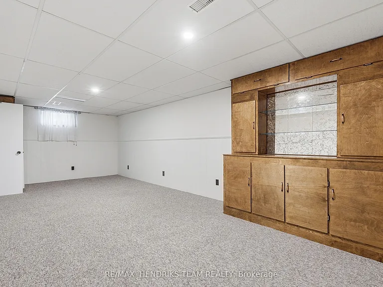 23 Crescentwood Dr — Photo 31