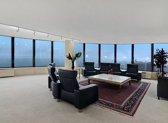 4th image of 505 N Lake Shore Dr APT 6804