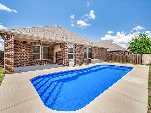 4th image of 2929 Crossbow Ln