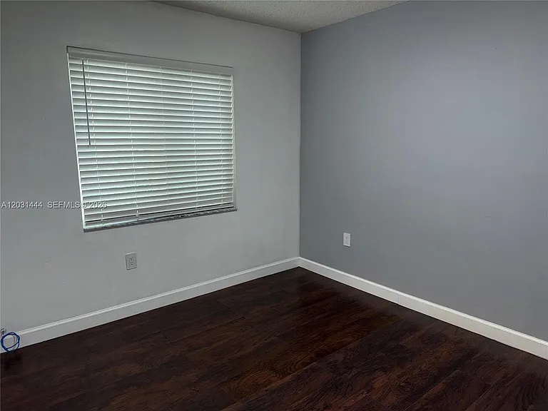 20333 NW 36th Ave — Photo 15