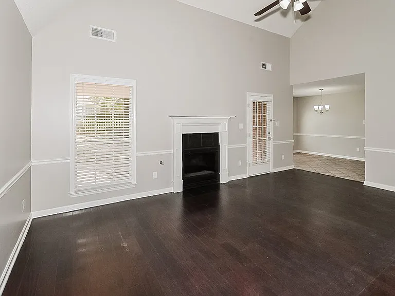 5759 Michaelson Dr — Photo 4