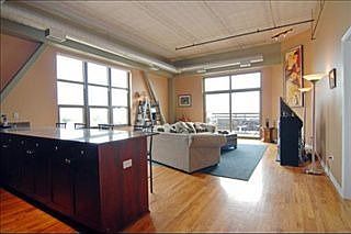 4th image of 1735 W Diversey Pkwy APT 609