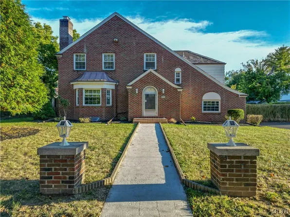 2822 W Allen St, Allentown, PA 18104