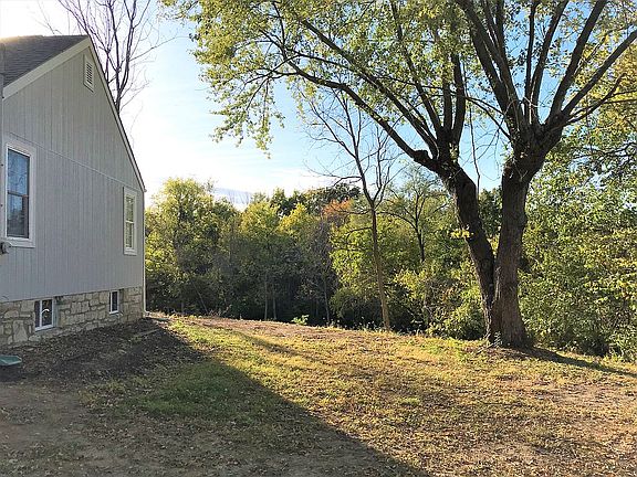 4th image of 3348 N 49th Dr