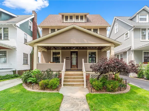 2548 Cheshire Rd, Shaker Heights, OH 44120