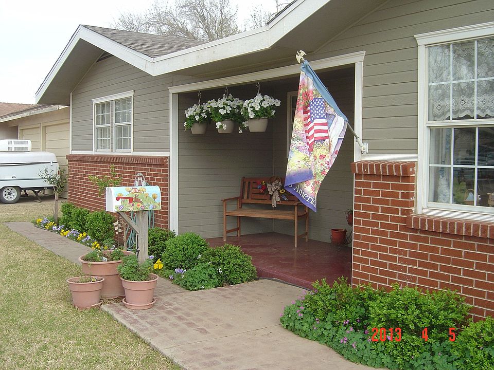 2nd image of 1708 Petroleum Dr