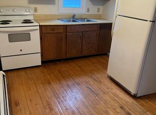 2 Jackson Ave APT 2, Rutland, VT 05701