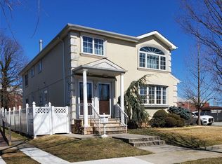 160-67 19th Ave #1, Whitestone, NY 11357