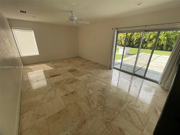 7361 SW 117th Ter — Photo 5
