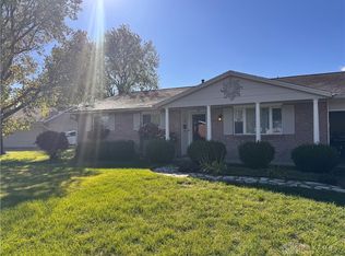 606 Fredericksburg Dr, Dayton, OH