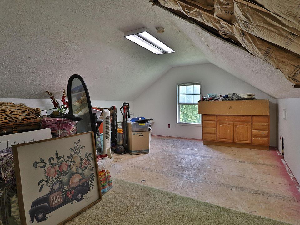 28th image of 367 Junius Lee Rd