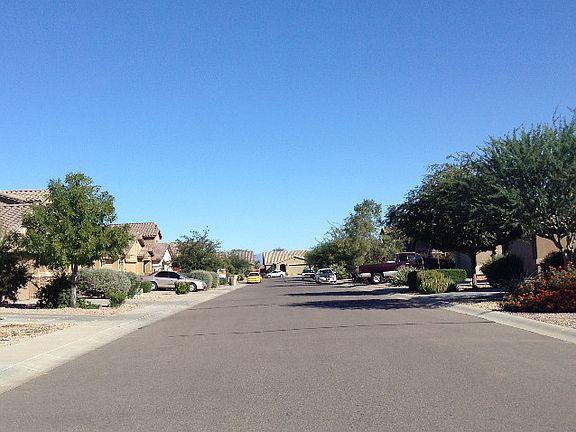 4th image of 1368 E Lakeview Dr