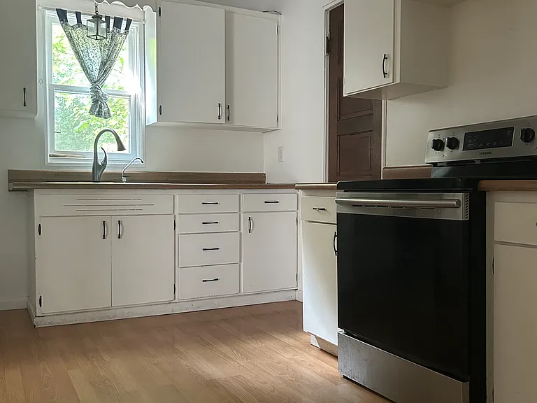 417 W Ferry St — Photo 7