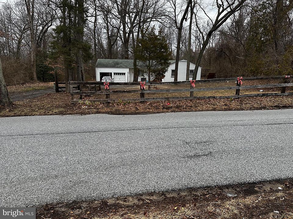 1st image of 11310 Daisy Ln