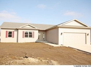 409 Glen St, Chatham, IL 62629