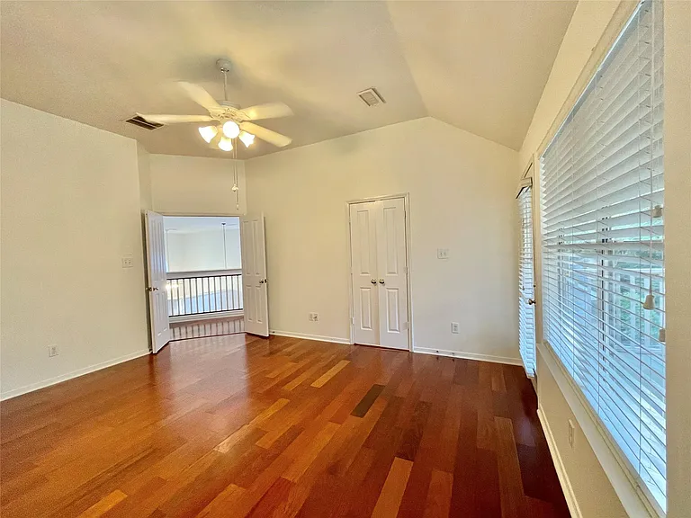 11 Dalea Pl — Photo 32