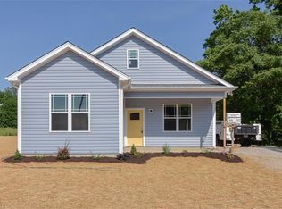 626 S 8th St, Mebane, NC 27302