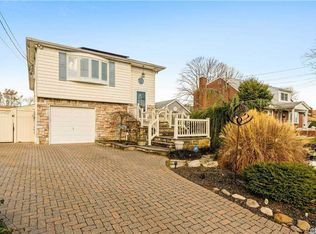 85 Claremont Ave, West Babylon, NY 11704