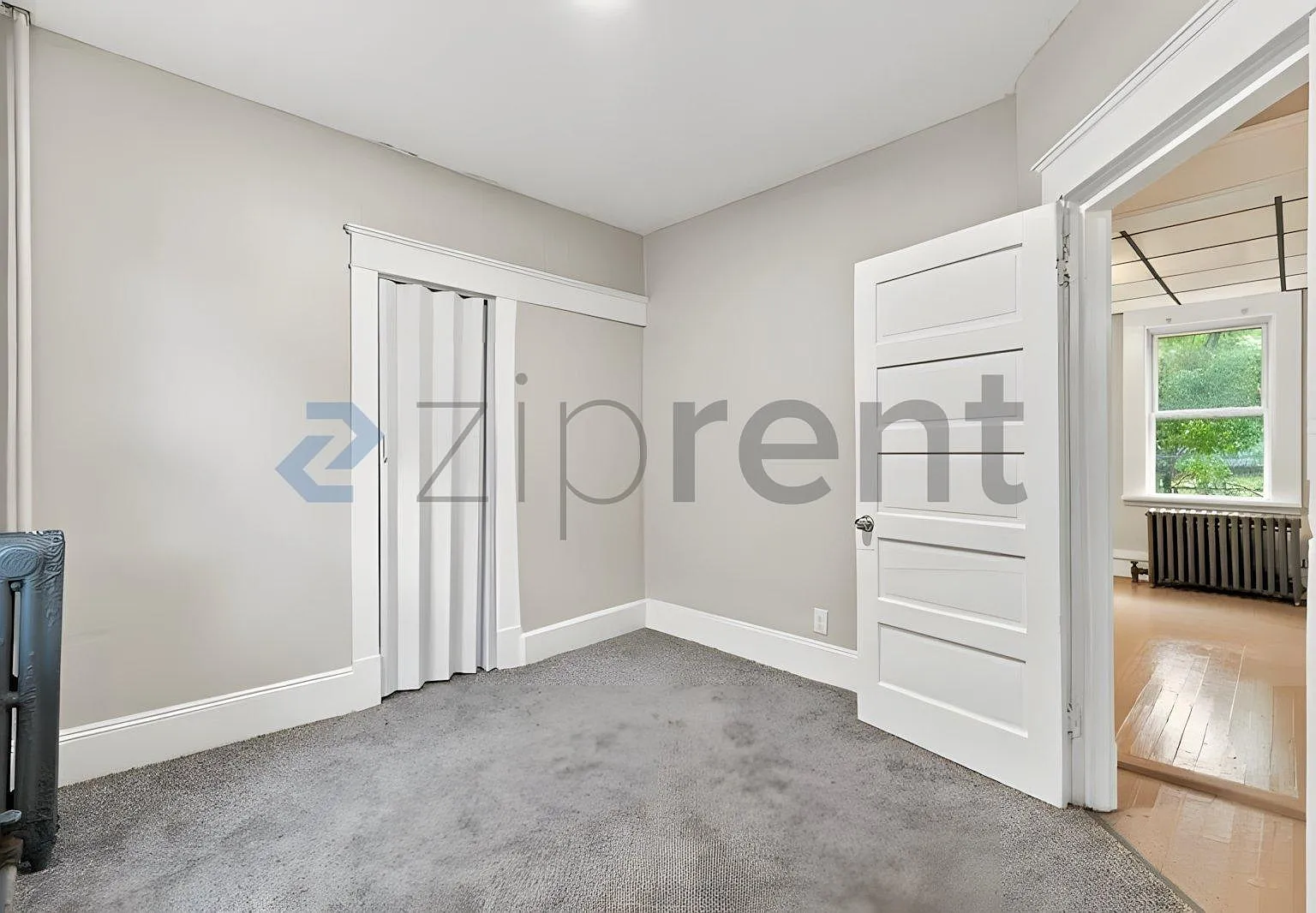 3 bed, 1200 sqft, $1,900 — Photo 3