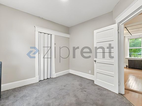 3rd image of 42 John St