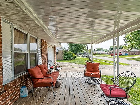 5th image of 7031 Stonehurst Dr