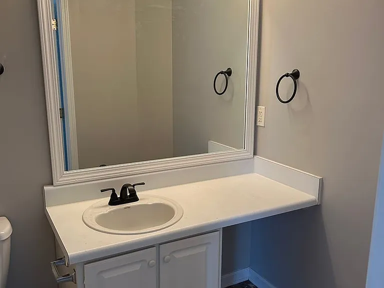 109 Waterford Park Dr — Photo 3