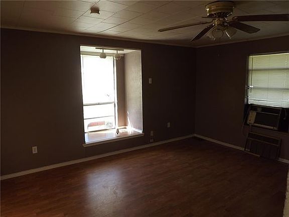 4th image of 701 14th St