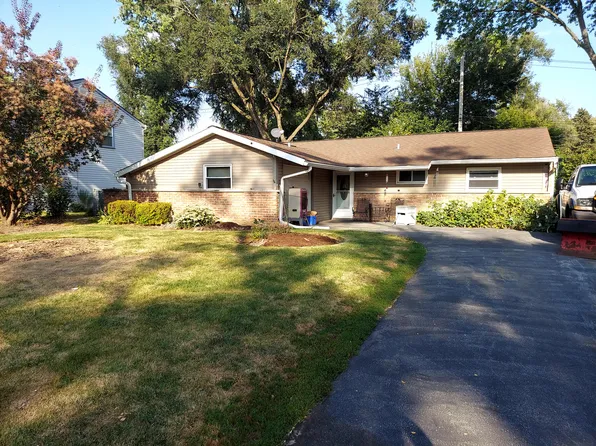 144 N Pinecrest Rd, Bolingbrook, IL 60440