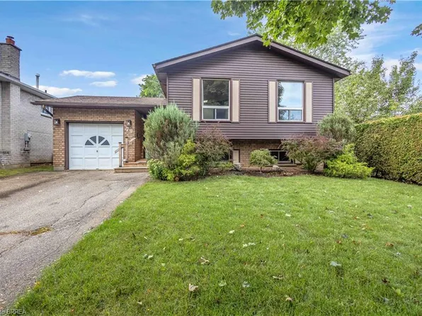 79 Hobart Cres, Brantford, ON N3P 1T7