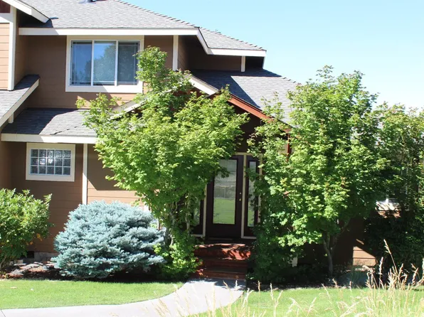 5035 Falcon Dr, Klamath Falls, OR 97601