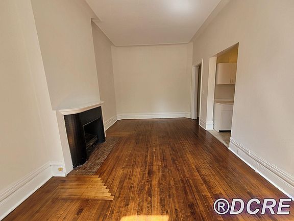 4th image of 1507 N Dearborn Pkwy #3B