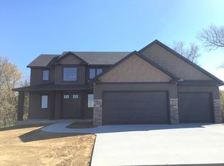 1240 Cedar Dr SE, Oronoco, MN 55960