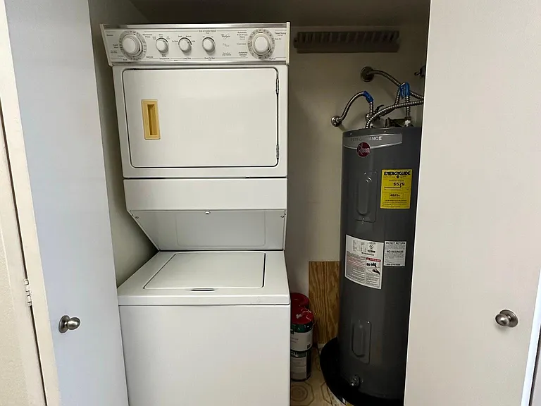 10100 N 89th Ave #30 — Photo 9