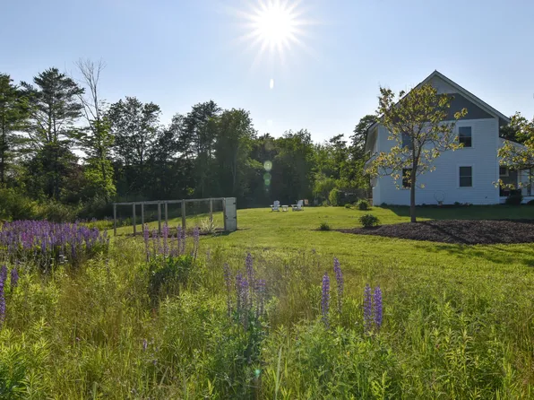 16 Solar Way, Cumberland, ME 04021