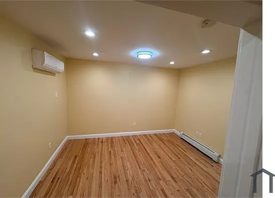 27 Fessenden St #1 — Photo 7