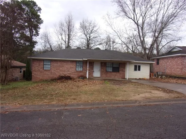 313 S 29th St, Ozark, AR 72949