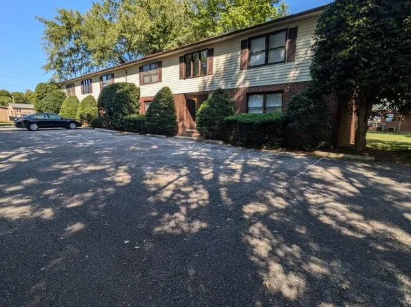 1243 Main Avenue Dr NW #2, Hickory, NC 28601