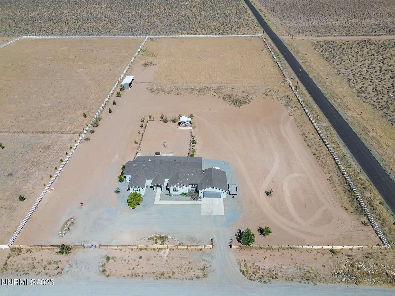 105 James Ranch Ct photo 1
