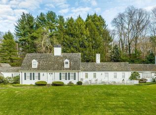 1005 Wolver Hollow Rd, Oyster Bay, NY 11771