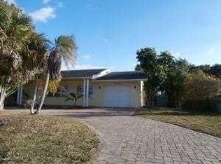 2056 Bonnie St, Boca Raton, FL 33486