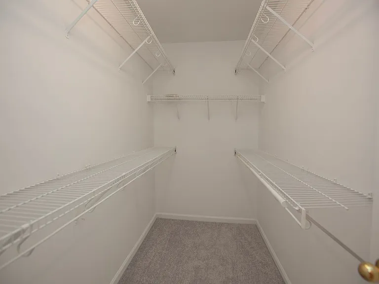 102 Chandler Chase Ct — Photo 16