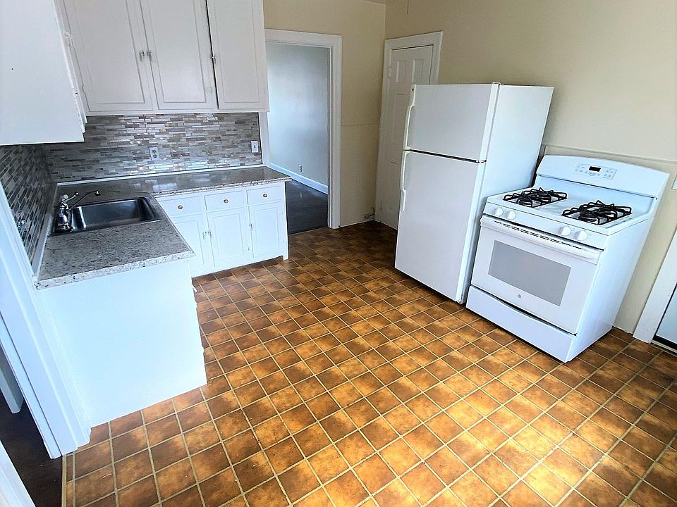 1st image of 243 Marlboro St #3