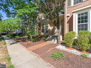 5670 Ridge View Dr, Alexandria, VA 22310