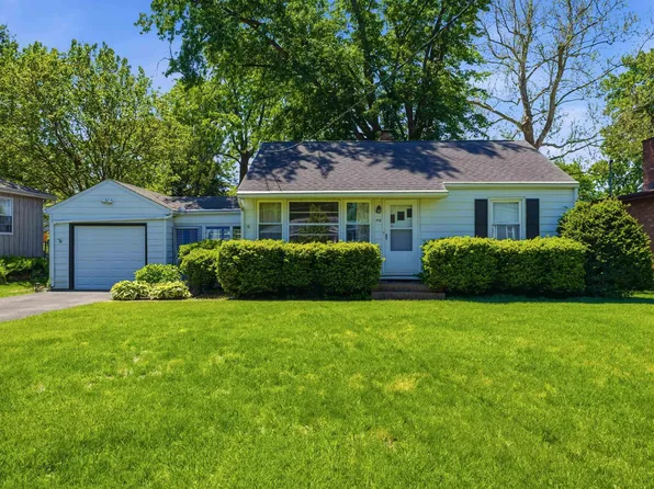 718 W Shenandoah Dr, Peoria, IL 61614