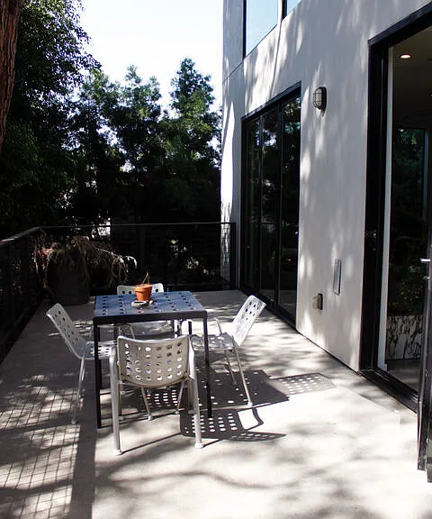 1628 1/2 Micheltorena St — Photo 7