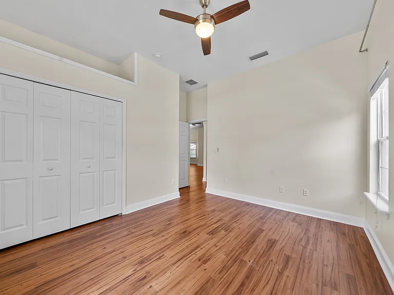 10538 Palmetto Blvd — Photo 26